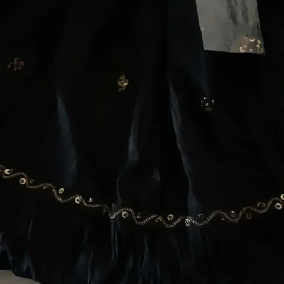 Sauci Crinkled black with gold thread,sequin NWOT - Picture 6 of 8